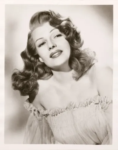 Rita Hayworth portrait photo